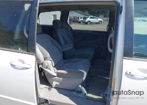 2004 Toyota Sienna Le из США, поврежденный, VIN 5TDZA23C34S091189